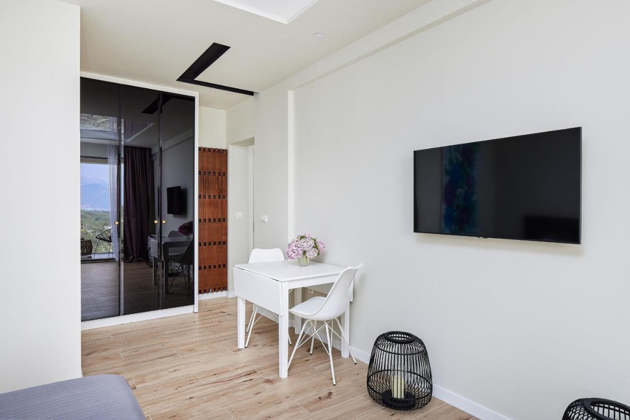 Przice Gardens Apartment With Pool Kotor Exterior photo