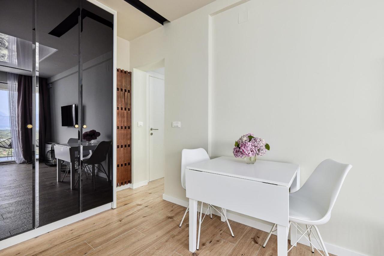 Przice Gardens Apartment With Pool Kotor Exterior photo