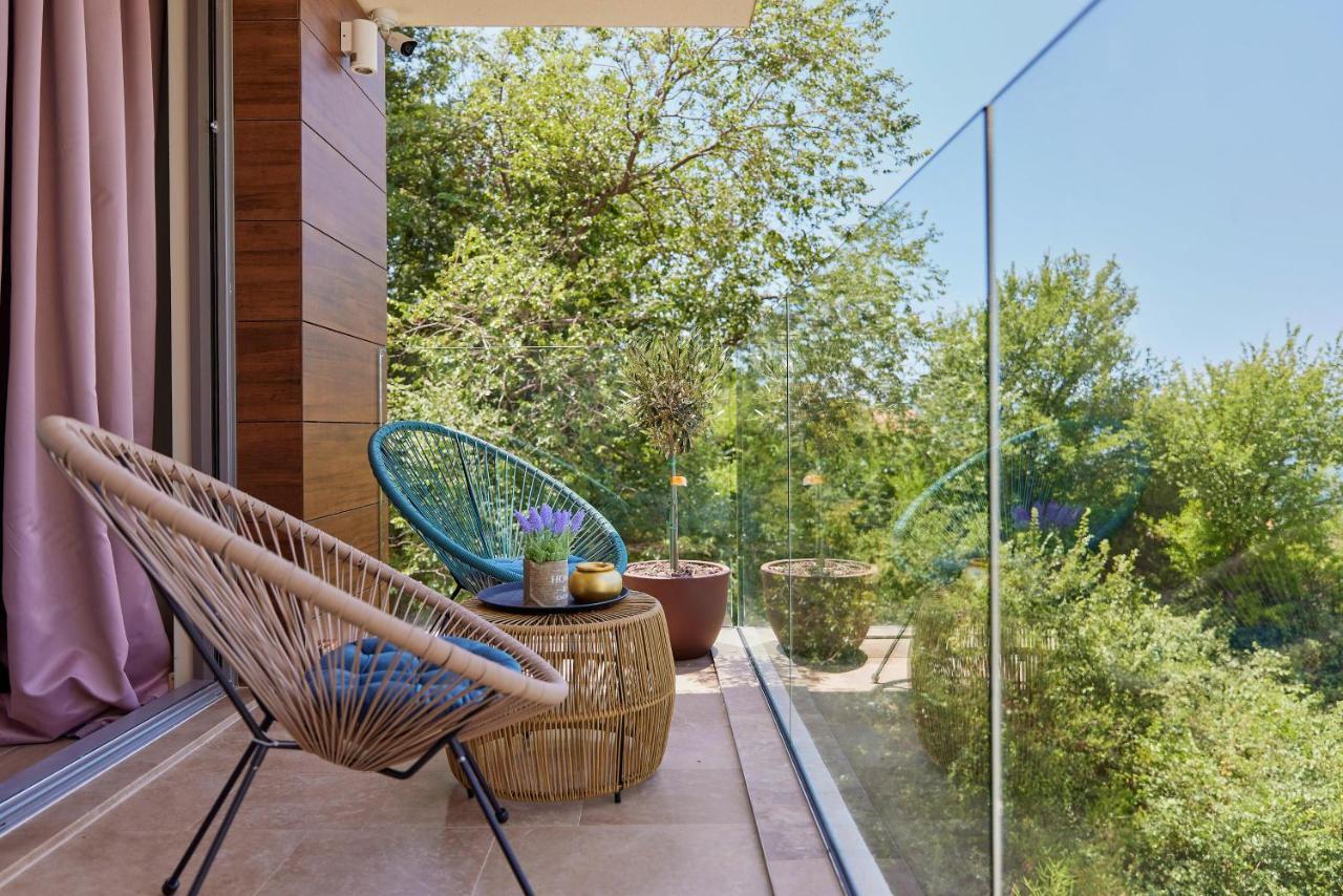Przice Gardens Apartment With Pool Kotor Exterior photo