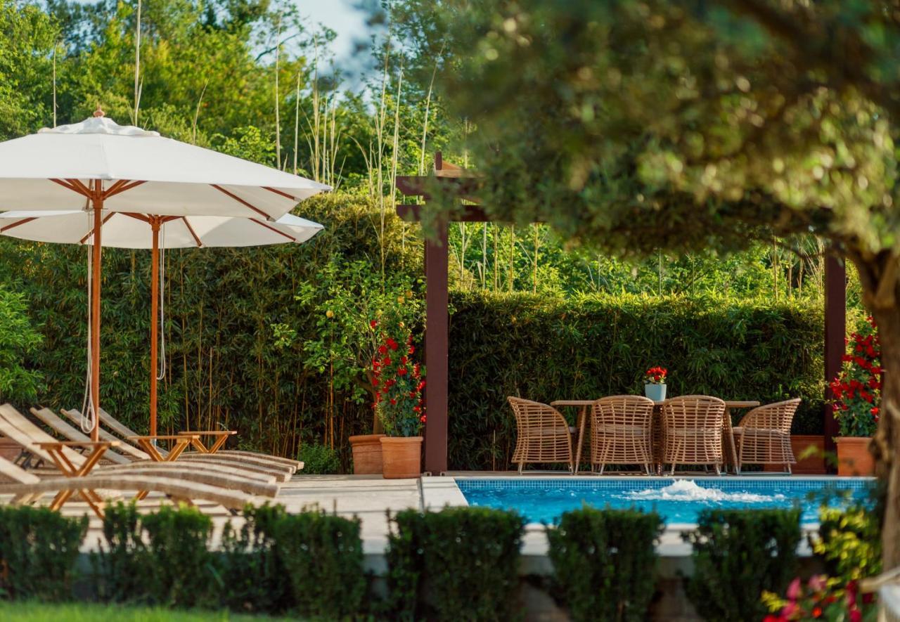 Przice Gardens Apartment With Pool Kotor Exterior photo
